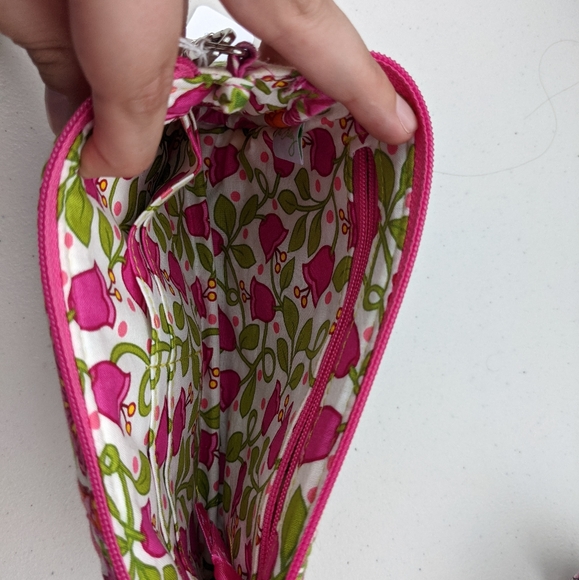 Vera Bradley Lilli Bell Pushlock Wristlet - Picture 2 of 3